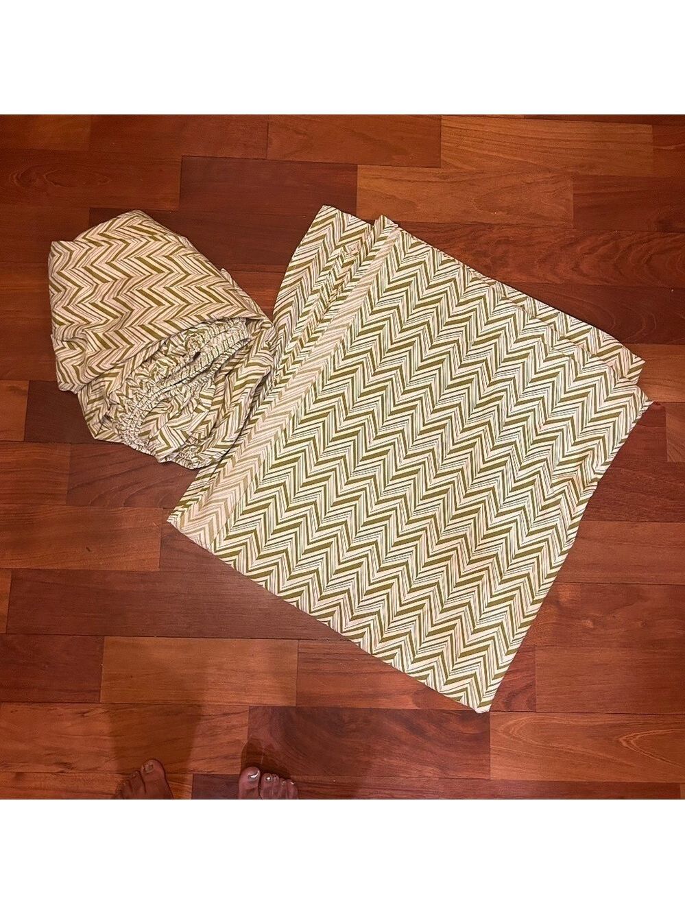 Vintage Colormate Queen Bed Sheet Set Top and Fitted Sheets Green Chevron 84x98